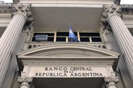 Para contener al dólar, el Banco Central subirá la tasa de interés por segunda vez en una semana | Política y economía