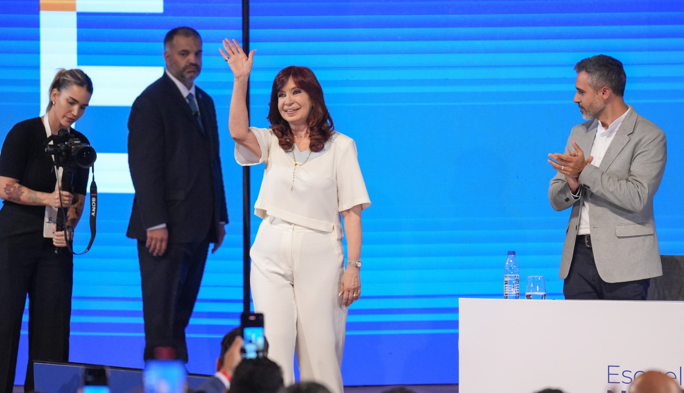 Cristina sobre su candidatura: "No se hagan los rulos, ya se los dije muchas veces" | Política y economía