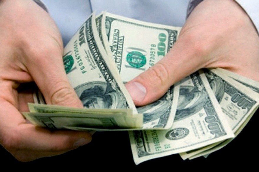 Repercusiones: cotización del dólar blue tras la fuerte suba en la tasa de interés | Política y economía