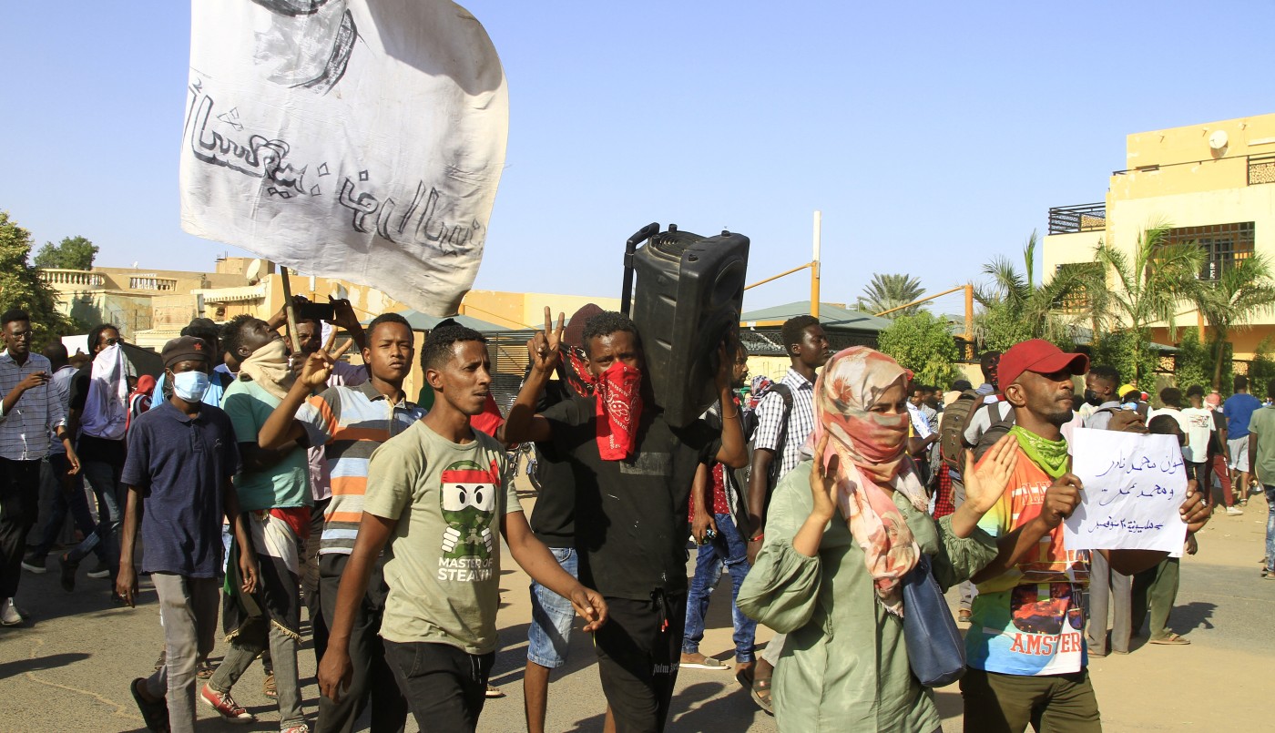El primer avión de ayuda humanitaria aterrizó en Sudán | Internacionales