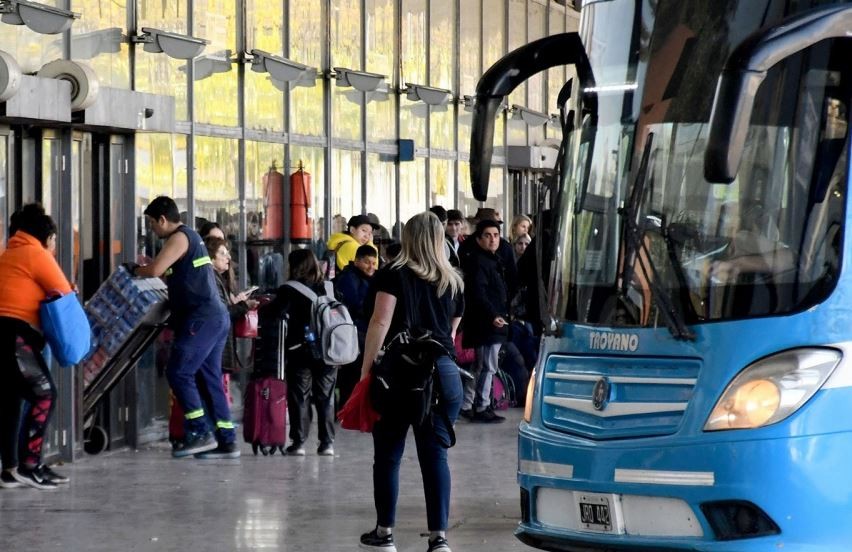 Fin de semana largo: viajaron 920 mil turistas y gastaron $29.109 millones | Política y economía