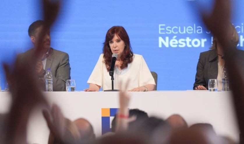 Causa Vialidad: los jueces Hornos y Borinsky rechazaron las recusaciones de Cristina Kirchner | Política y economía
