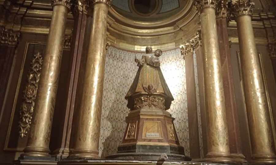 Un indigente detenido por el robo de la corona en la Catedral de Córdoba | Córdoba