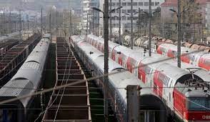 Dos hombres acusados de reproducir discursos de Hitler en los parlantes de un tren en Austria | Internacionales