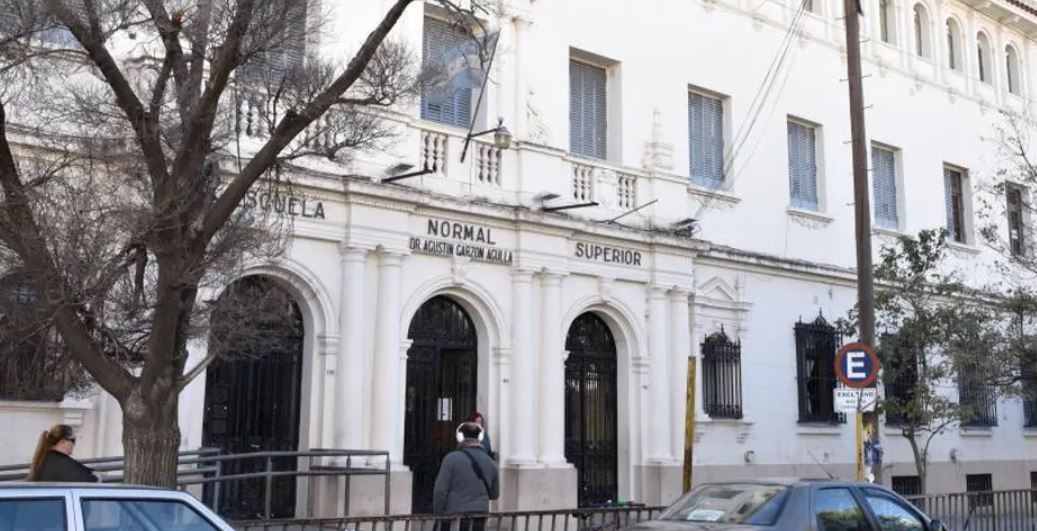 En reclamo por problemas edilicios no hay clases en el Garzón Agulla | Córdoba