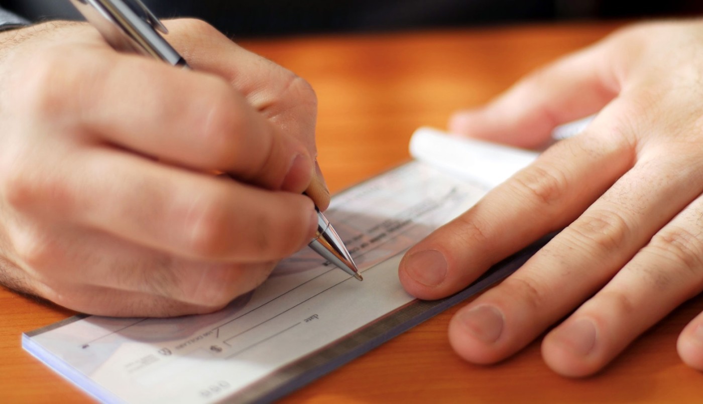 Violento robo a concesionaria: aseguran que están usando sus cheques en Rosario | Actualidad