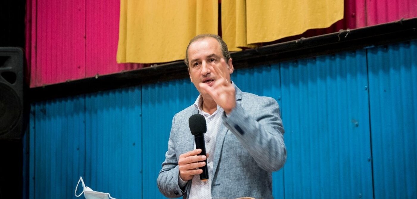 Amenazaron al intendente de Santiago Temple: "Bajate o muerte" | Actualidad