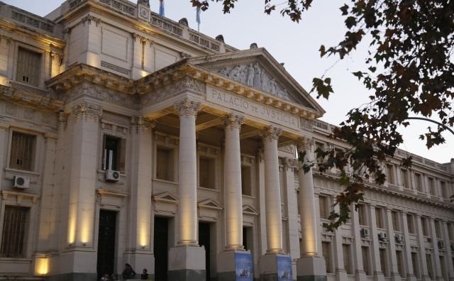 Anulan cadena perpetua a mujer acusada de asesinar a su hijo en Córdoba | Actualidad