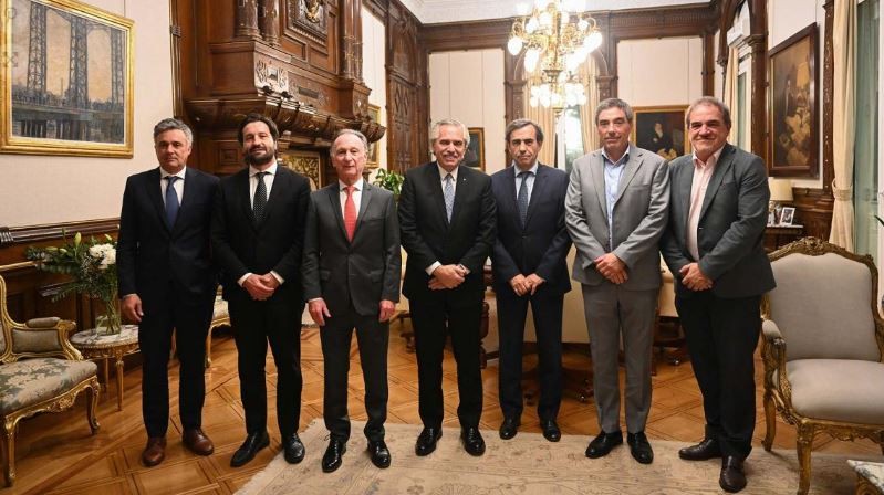 La conducción de la Cámara Argentina de la Construcción fue recibida en la Casa Rosada | Política y economía