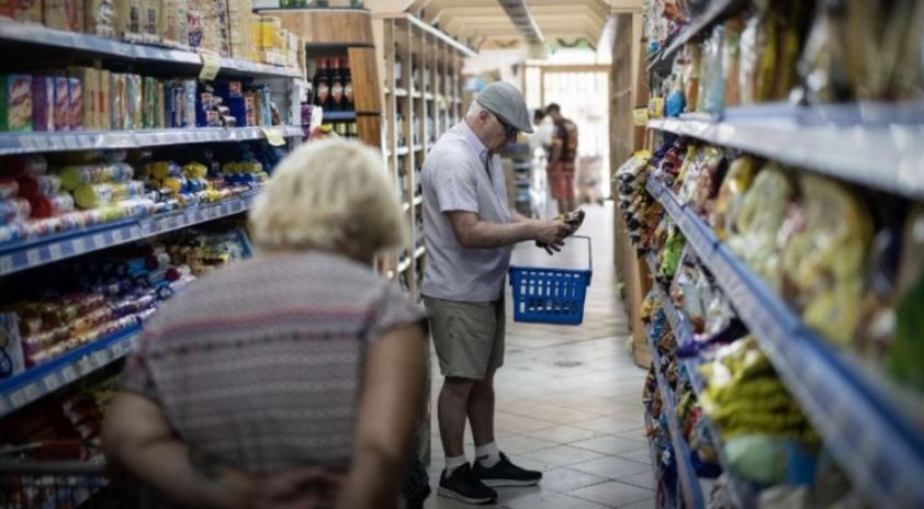 Las consultoras que releva el Banco Central estimaron 148,9% de inflación para 2023 | Política y economía