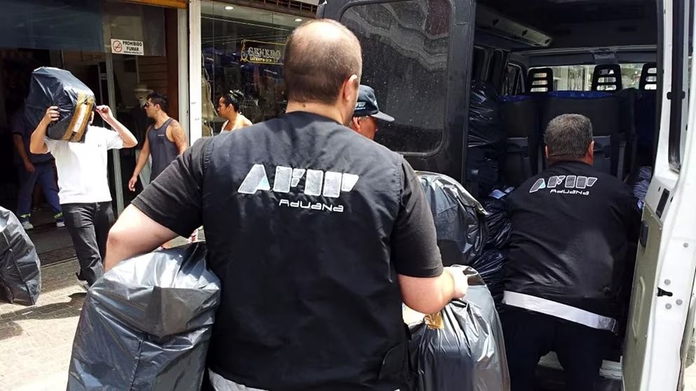 Fuga de US$ 5,5 millones en maniobras con importaciones: 2 detenidos en 23 allanamientos | Actualidad