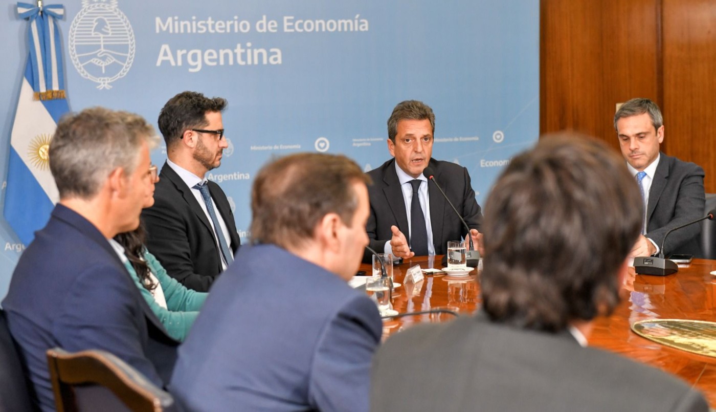 El gobierno modificó el presupuesto de este año y subió fuerte el gasto | Política y economía