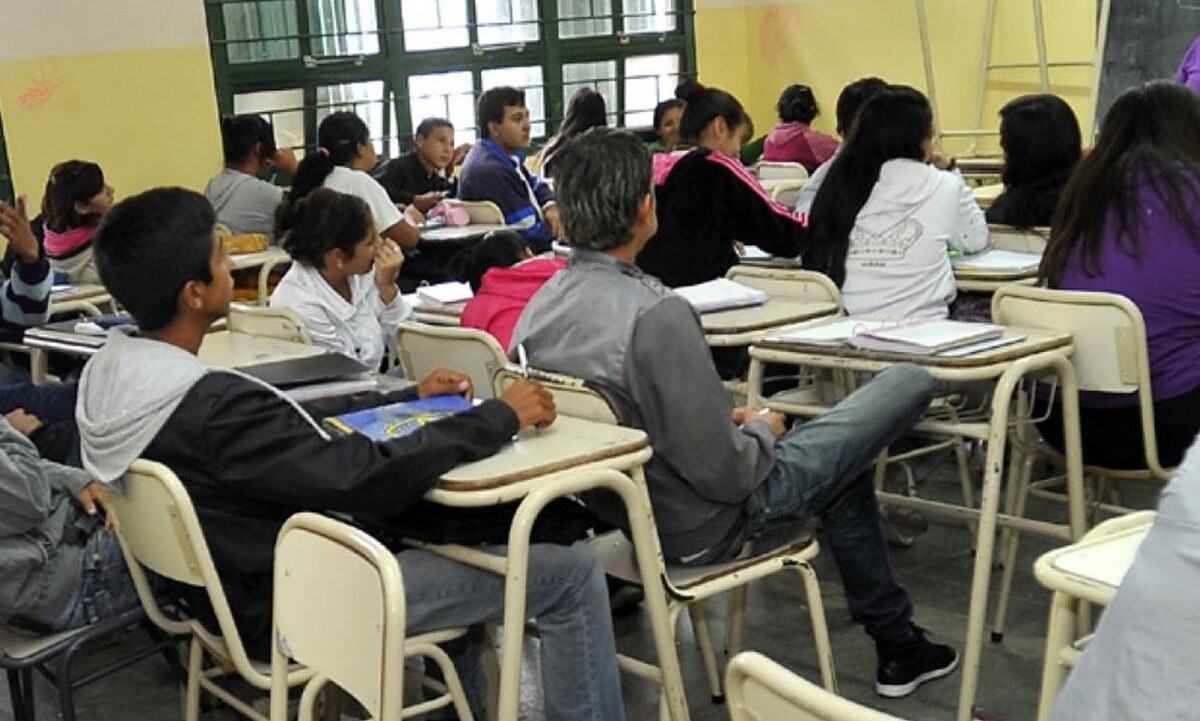 Registran un descenso de la deserción escolar en la secundaria | Política y economía