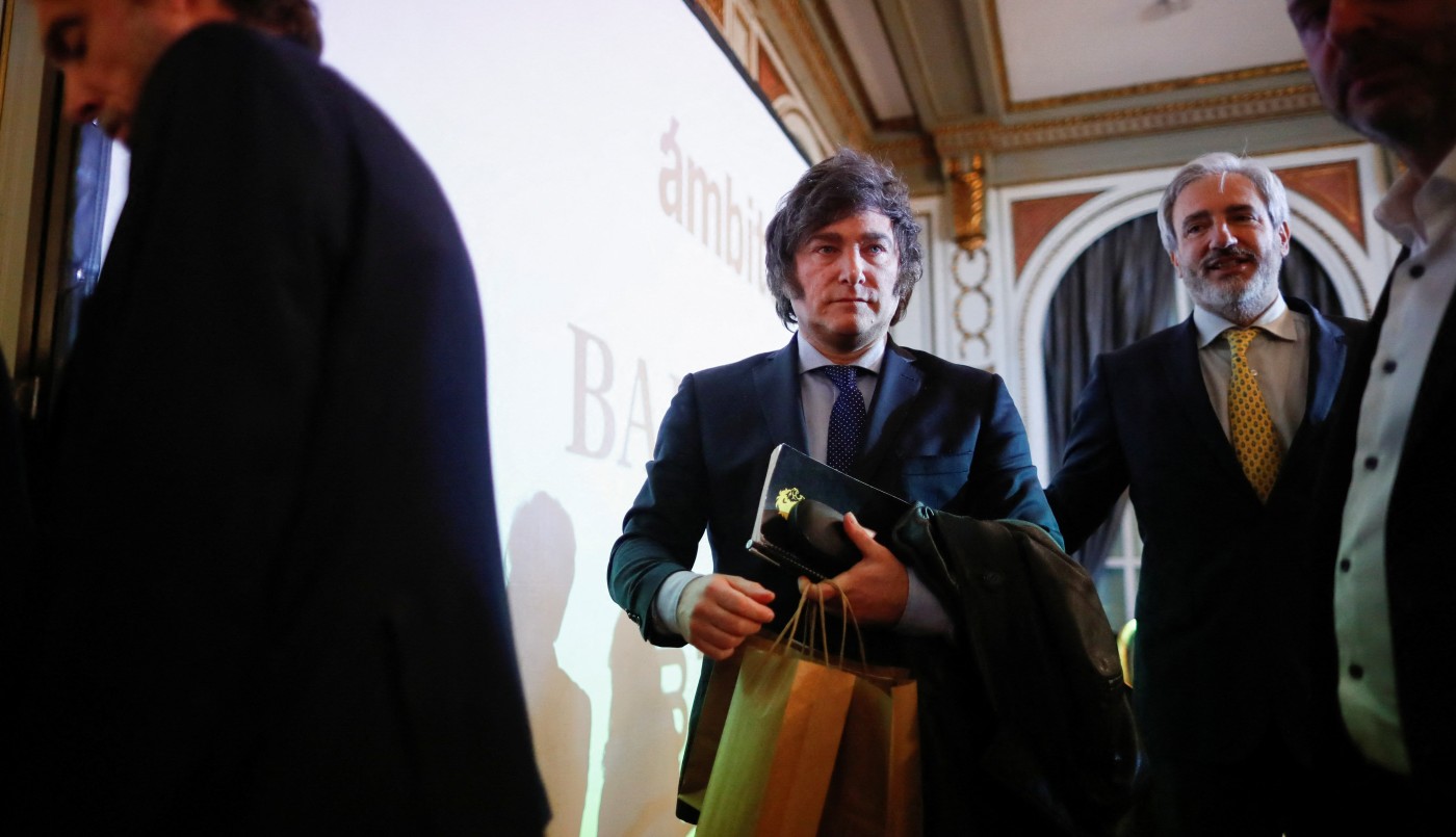 Misión de asesores de Milei en Wall Street: explicar el proyecto de dolarización y calmar a inversores | Política y economía