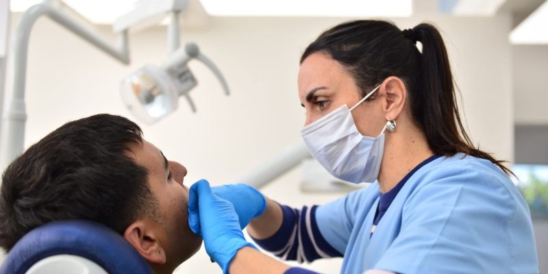 Odontólogos de Córdoba también exigirán un pago extraordinario por la crisis | Córdoba