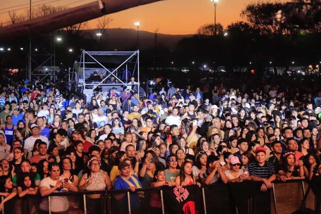 Más de 70 mil personas disfrutaron de la fiesta de la primavera en Carlos Paz | Córdoba