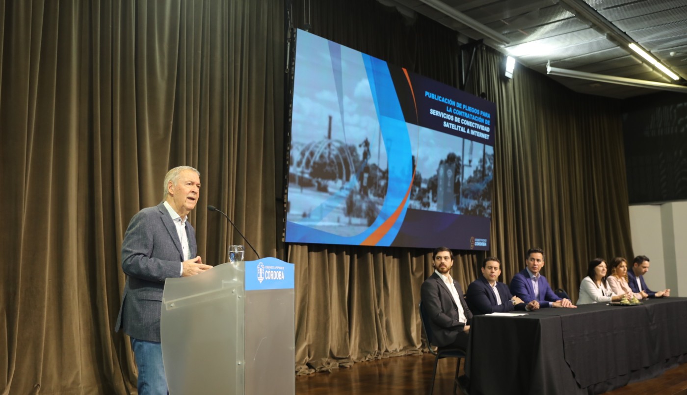 Schiaretti anuncia subasta para llevar Internet a todo el territorio de Córdoba | Córdoba