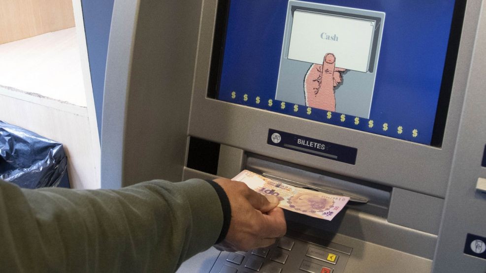 Este viernes comienzan a cobrar los empleados públicos y los jubilados | Córdoba