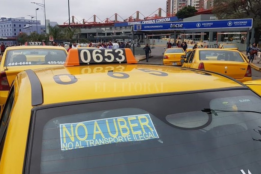 Protesta de taxistas en Córdoba: reclaman mayor control a chóferes de Uber y Cabify | Córdoba