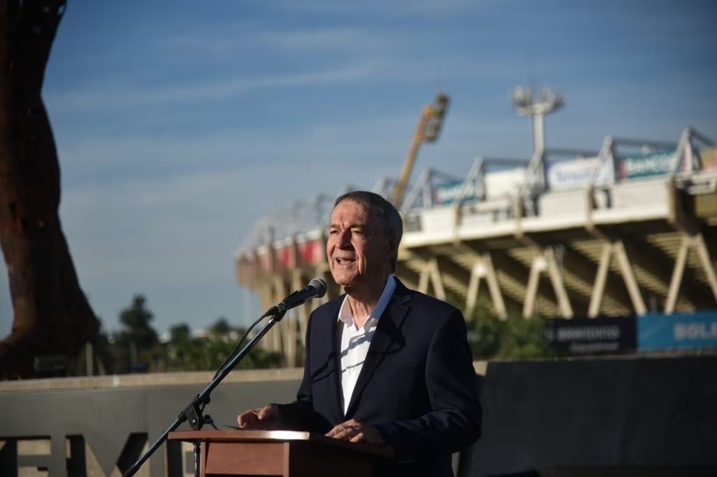 Schiaretti quiere que el Mundial 2030 se juegue en el Kempes | Deportes