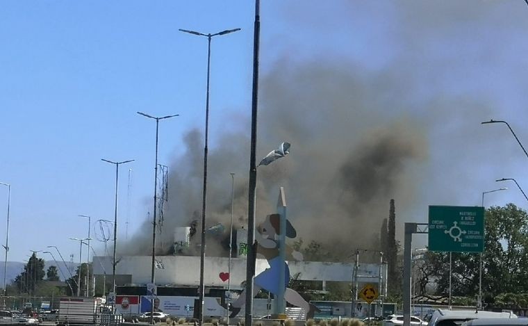 Se incendió el local de la ex Soppelsa ubicado en el barrio Cerro de Las Rosas | Córdoba