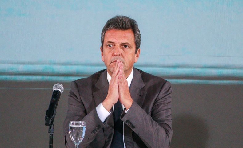 Massa: "Si no resuelven el abastecimiento, el miércoles no van a poder sacar un barco de exportación" | Política y economía