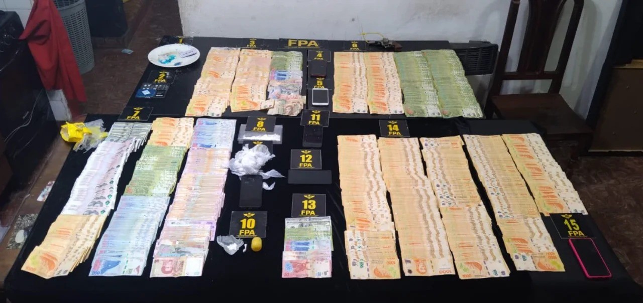 Río Cuarto: lanzó cocaína a la casa del vecino e intentó saltar la tapia pero fue detenido | Córdoba