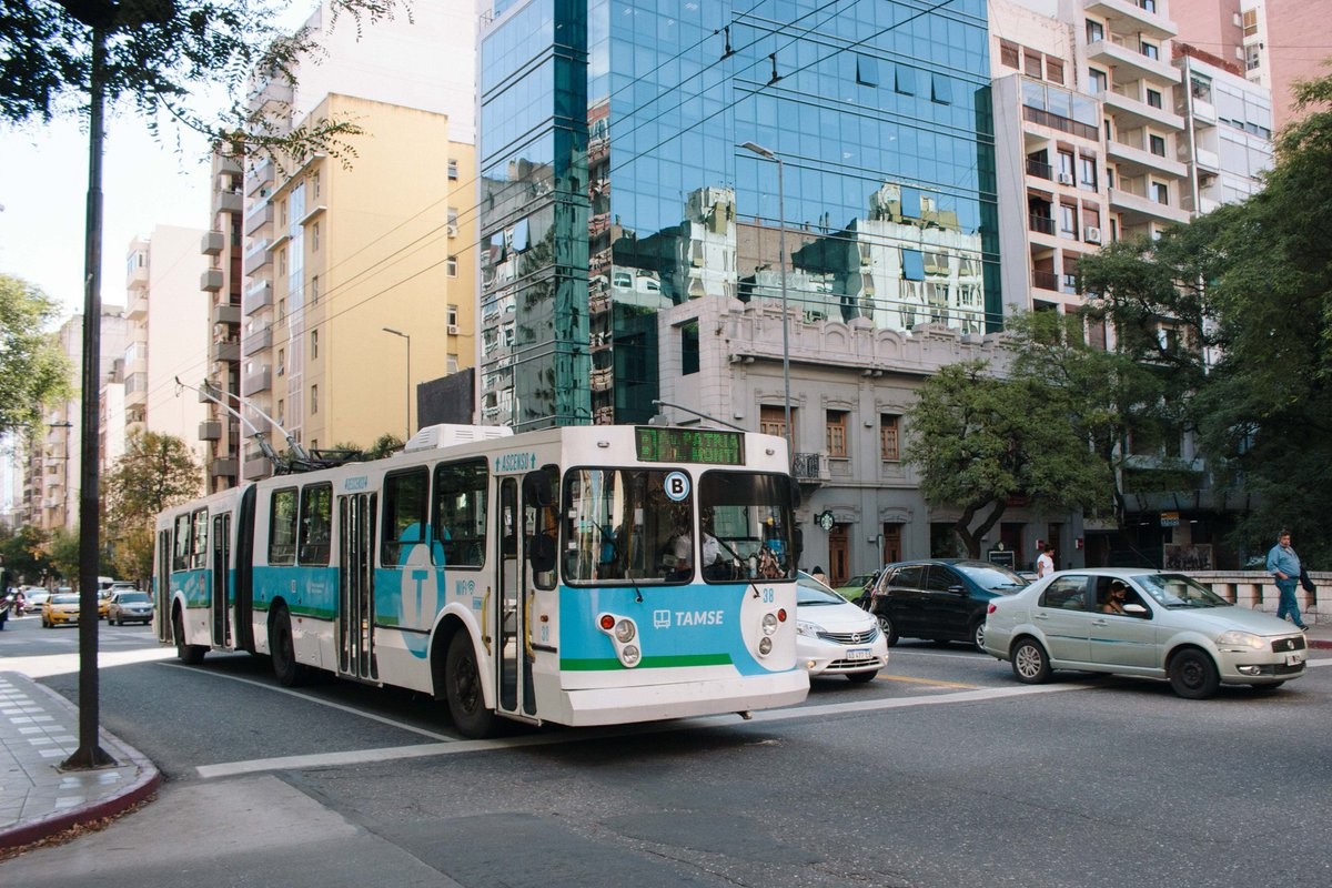 El servicio de Trolebús está suspendido por fallas eléctricas | Córdoba