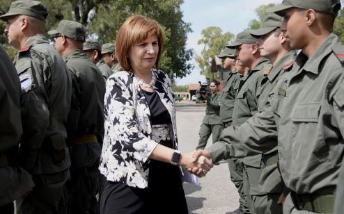Bullrich sobre el protocolo antipiquetes: "Se va a identificar con fotos, drones y pidiendo DNI" | Actualidad