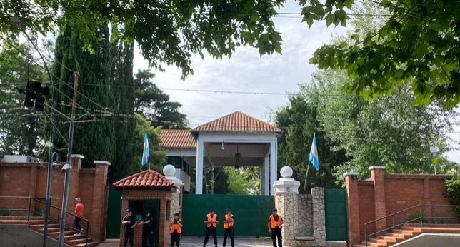 Primera actividad de Milei en Olivos: encabezó una reunión en la residencia presidencial | Política y economía