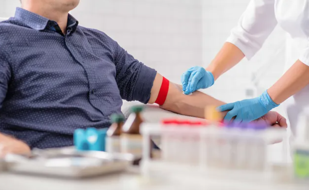 A pesar de la suba en las prepagas, agregan bonos: laboratorios cobrarán un extra de $5000 | Actualidad