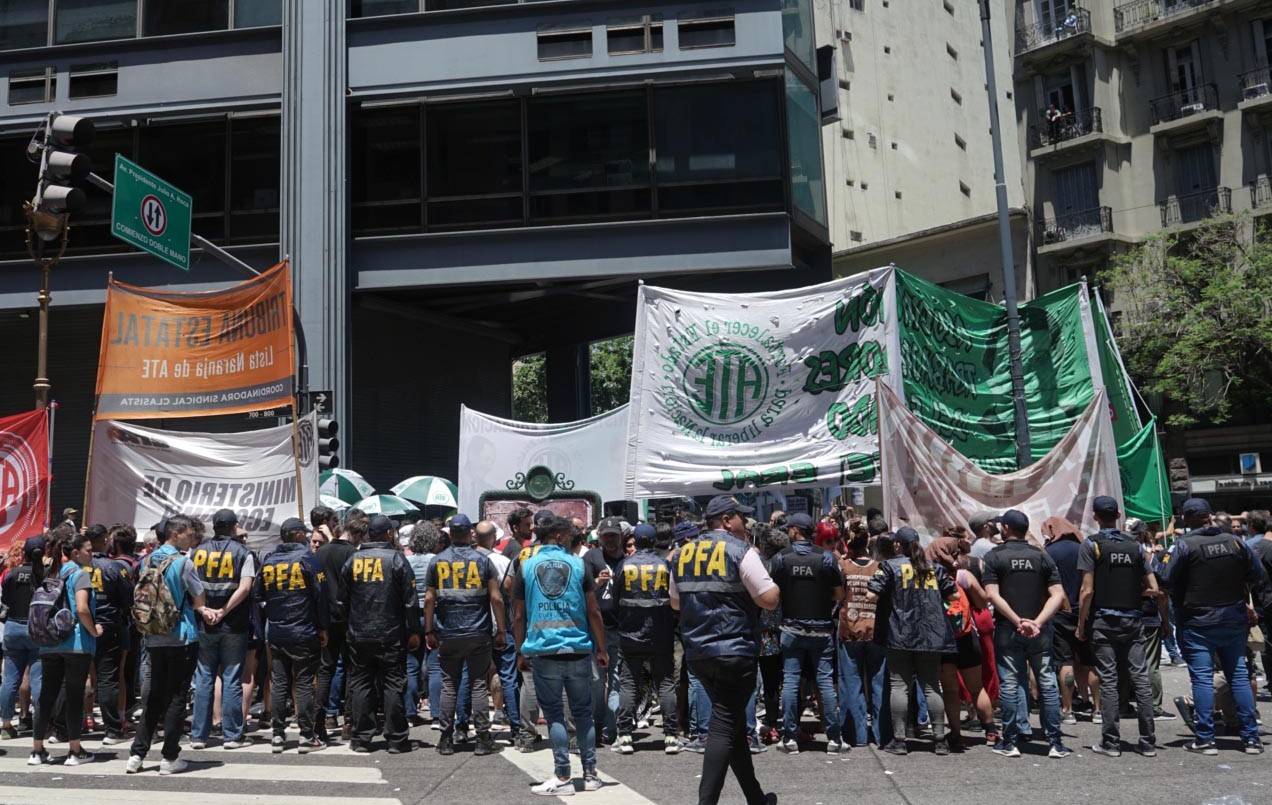 ATE desafía al Gobierno: "No necesitamos permiso de los explotadores para parar" | Política y economía