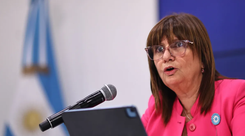 Bullrich: "Recibimos llamadas de gente que denuncia extorsiones para sumarse al paro del 24" | Política y economía