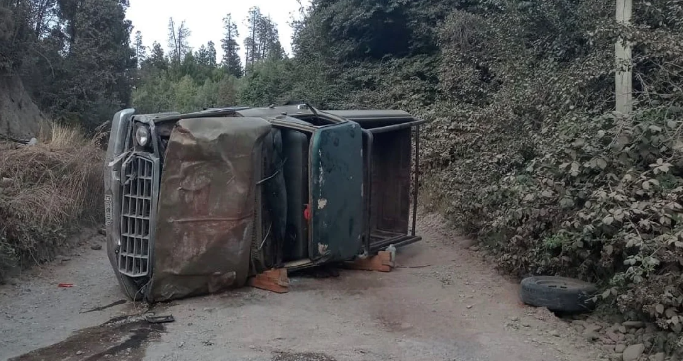 Volcó y murió aplastastado por la camioneta que conducía | Actualidad
