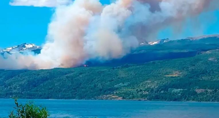 Chubut: el incendio en Parque Los Alerces está fuera de control y ya arrasó 65 hectáreas | Actualidad