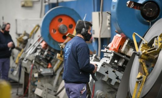 Las pymes podrán acceder a dólares para pagar deudas por importaciones | Actualidad