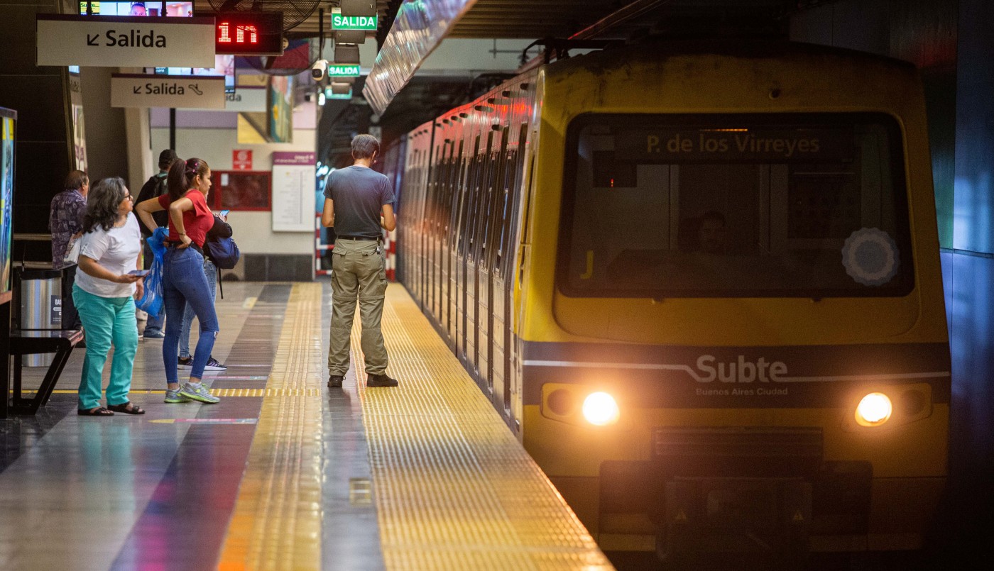 Con un aumento de más de 500%, el Gobierno porteño llevará el boleto de subte a $757 | Actualidad
