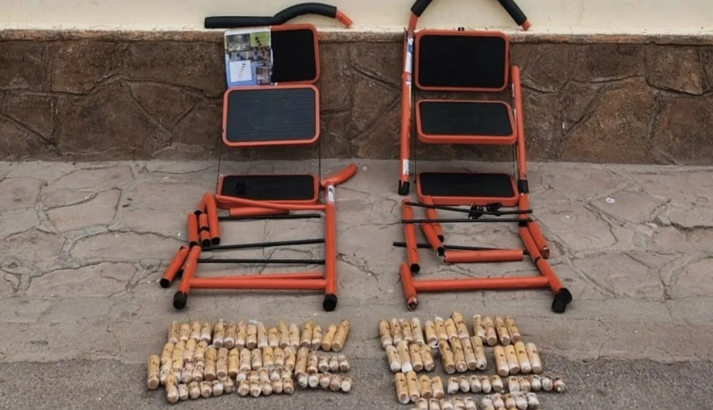 Hallaron más de cuatro kilos de cocaína dentro de caños de escaleras que llevaba un micro de larga distancia | Actualidad