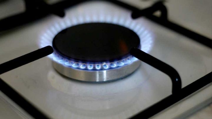 Luz y gas: Estudian quitar subsidios a quienes tengan motos o autos con antigüedad menor a cinco años | Política y economía