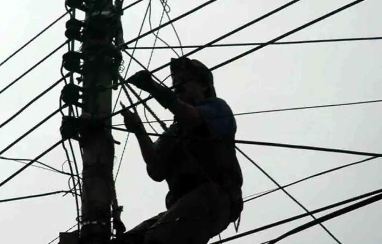 Un hombre murió electrocutado mientras intentaba robar cables | Córdoba