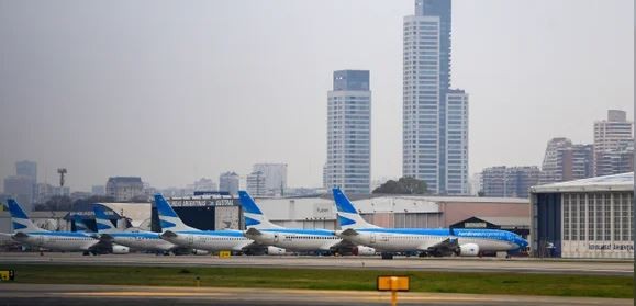 Inflación en el aire: los pasajes de avión por Argentina tuvieron aumentos de hasta un 17.500% en los últimos cinco años | Política y economía