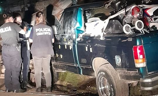 Lanús: asesinaron a balazos a un joven mientras manejaba su camioneta | Actualidad