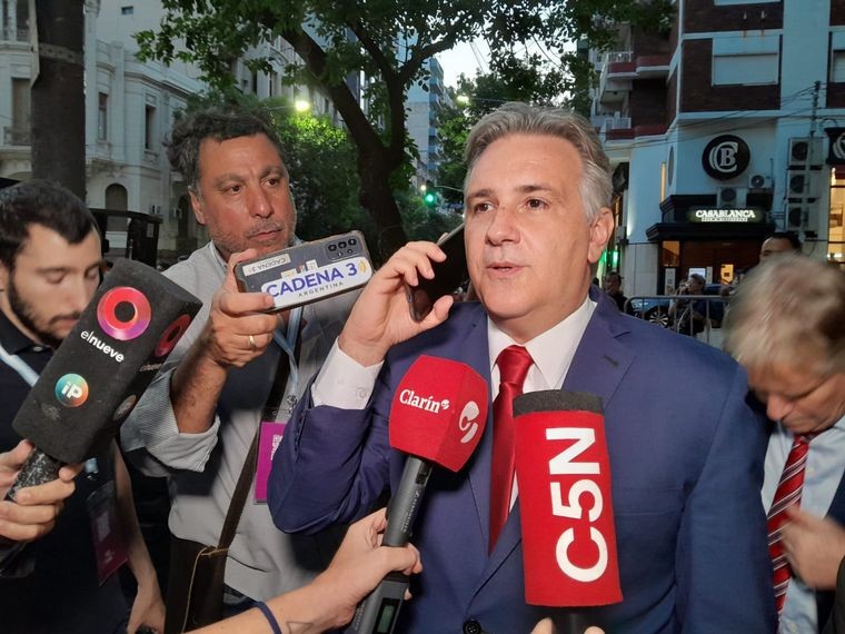 Llaryora, sobre el pacto: "Mayo queda lejos, hay que hacer las cosas antes" | Política y economía