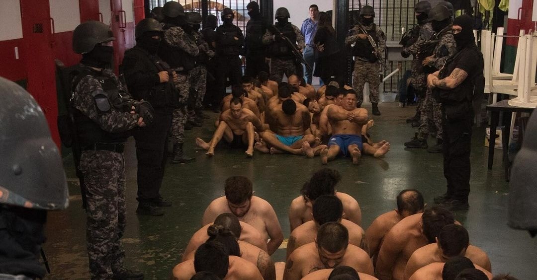 "Cada vez la van a pasar peor": el mensaje de Pullaro a los presos en Santa Fe | Política y economía