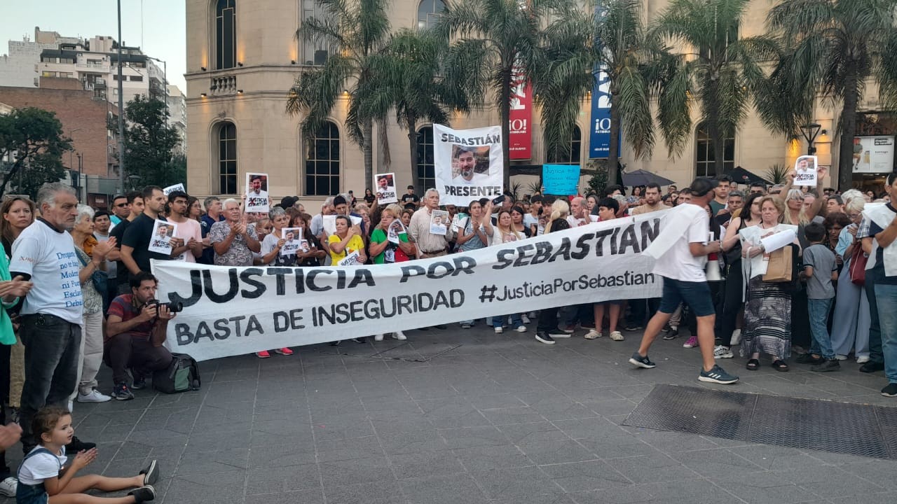 Crimen de Sebastián Villareal: ayer marcharon en Córdoba exigiendo justicia | Córdoba