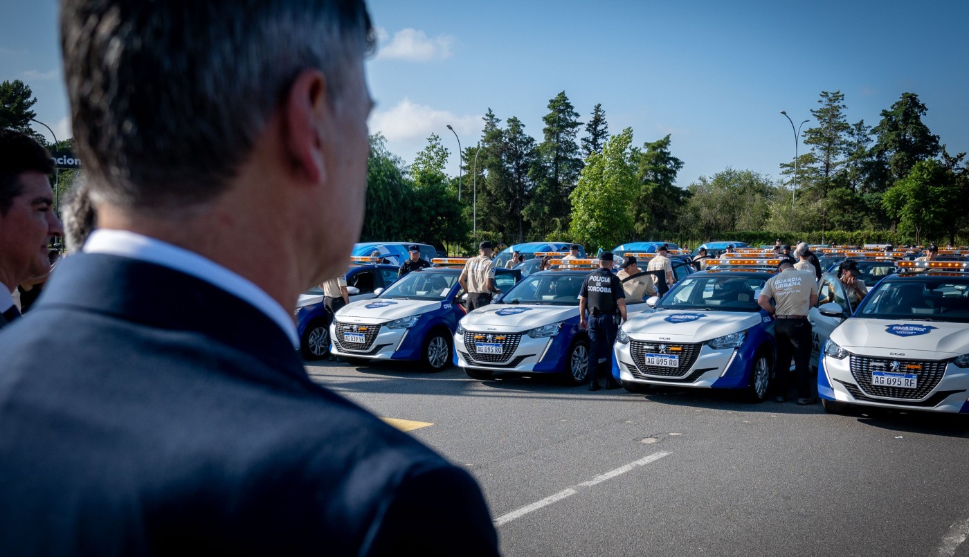 Passerini desistió la compra de uniformes para Guardia Urbana y despidió a un funcionario | Córdoba
