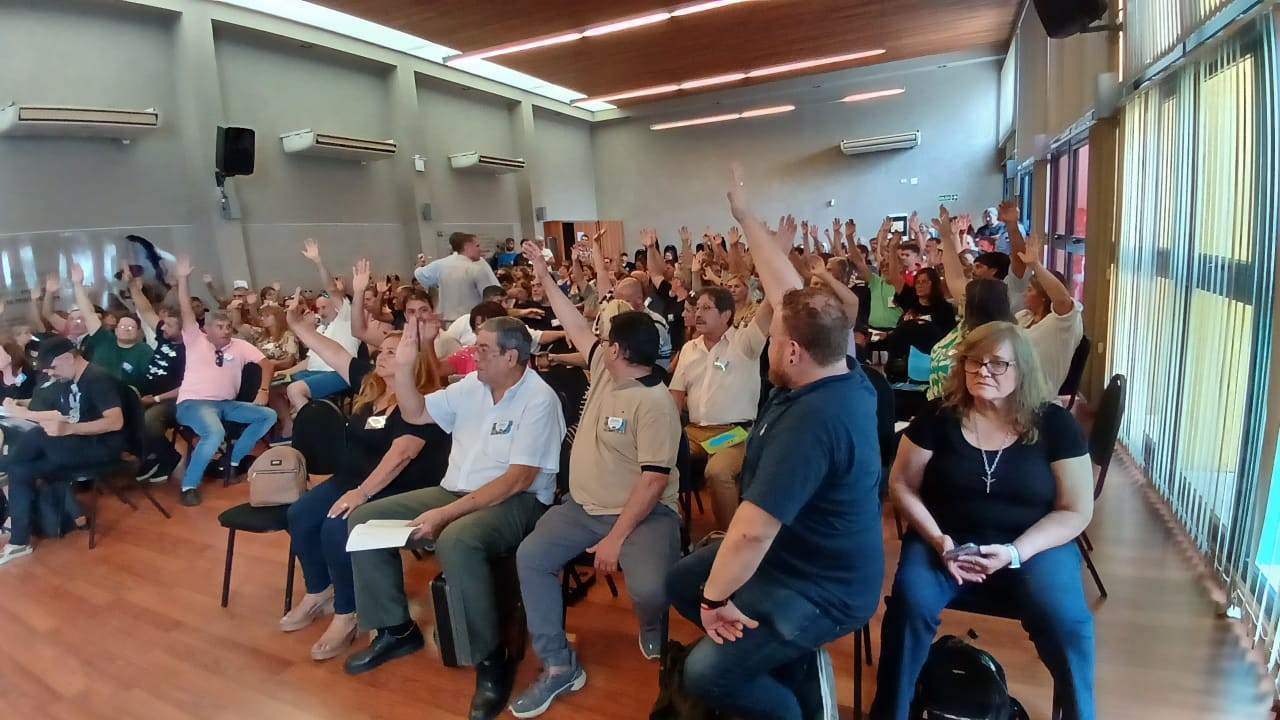 UEPC dió luz verde a la oferta salarial del Gobierno de Córdoba | Córdoba