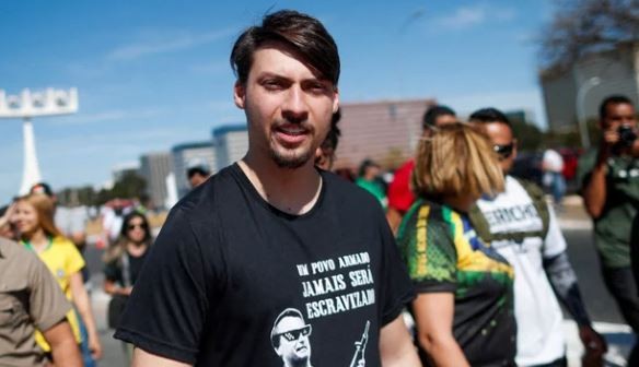 Imputaron a hijo de Bolsonaro en investigación por lavado de dinero | Internacionales