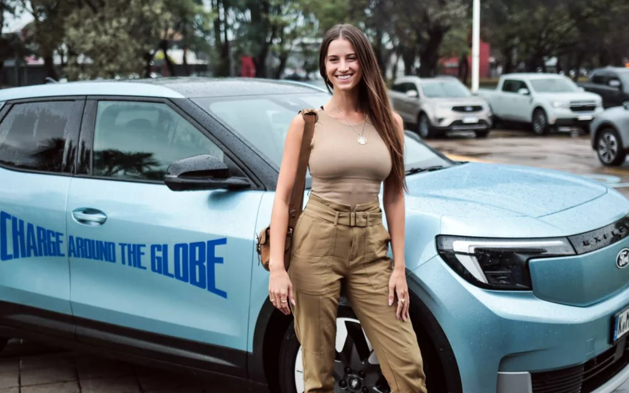 Récord: una fotógrafa, la primera persona en dar la vuelta al mundo en un auto eléctrico | Curiosidades