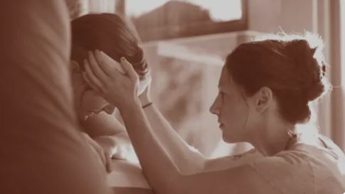 Doulas: Otorgan becas para formación de acompañantes de la maternidad | Actualidad